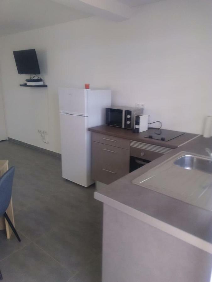 Appartement Cosy Melisse Кайен Екстериор снимка